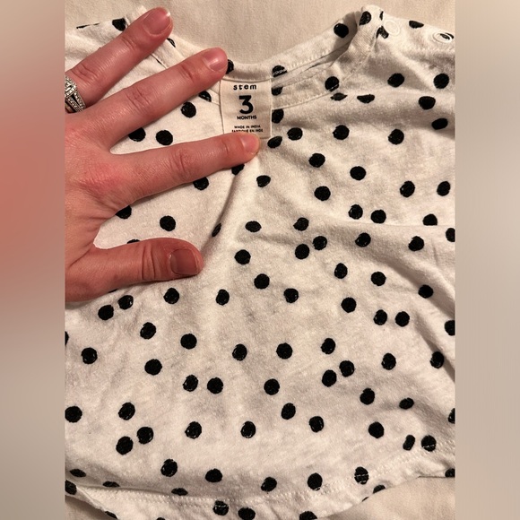 Baby Girl Fall and Winter Bundle Size 3-6 months - Picture 4 of 8